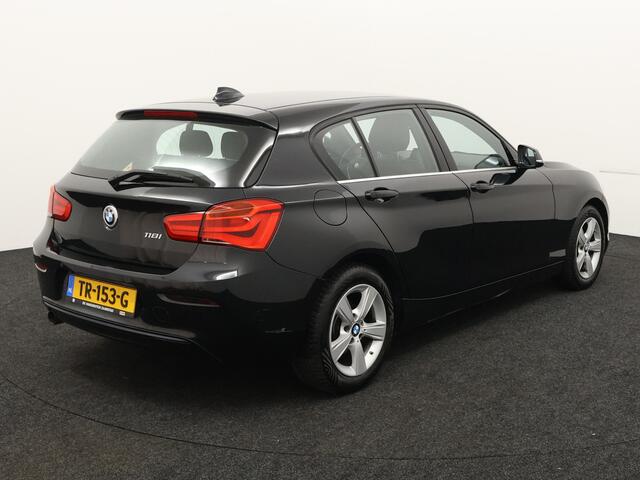 BMW 1-SERIE automaat 118i Corporate Lease Executive navi cruise leer bleutooth led pdc Lmvelg L mooie strake automaat. 4deurs met leer.