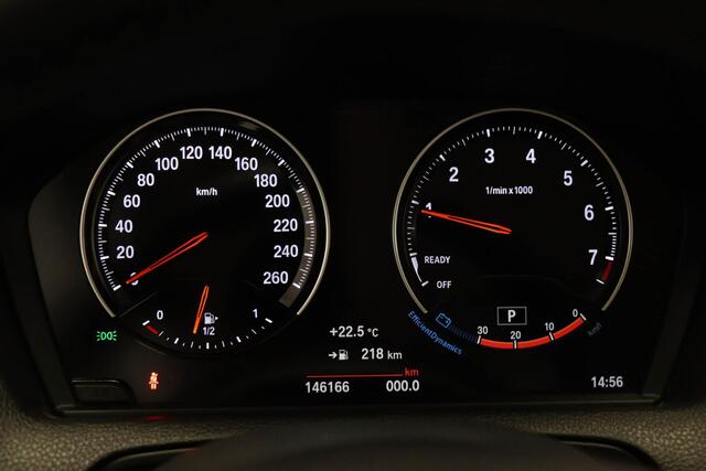 BMW 1-SERIE 118i Corporate Lease High Executive | LEDER | STOELVERWARMING | HOUTAFWERKING | 17"