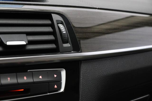BMW 1-SERIE 118i Corporate Lease High Executive | LEDER | STOELVERWARMING | HOUTAFWERKING | 17"