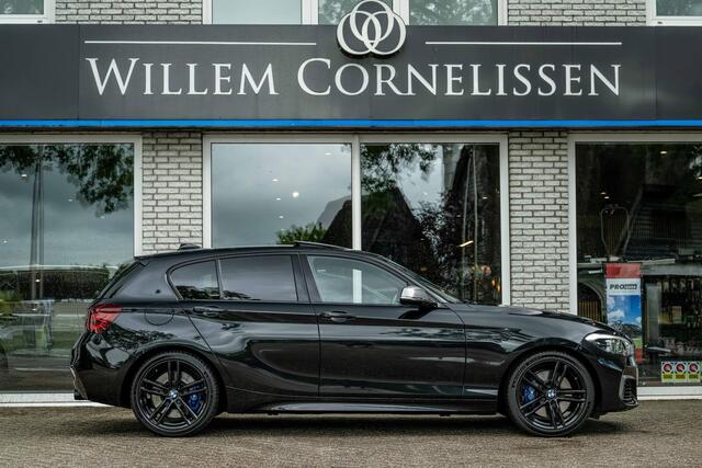 BMW 1-SERIE M140i xDrive High Executive Leder Schuif/Kanteldak Harman Kardon Navigatie