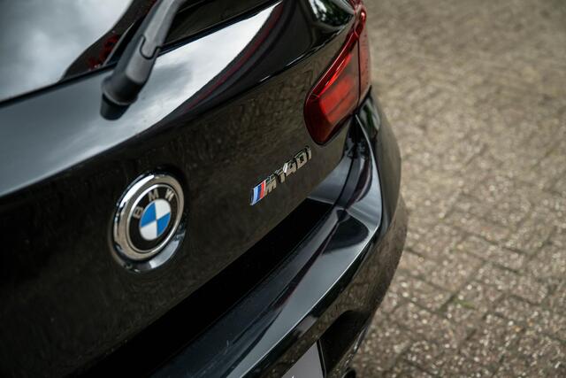 BMW 1-SERIE M140i xDrive High Executive Leder Schuif/Kanteldak Harman Kardon Navigatie