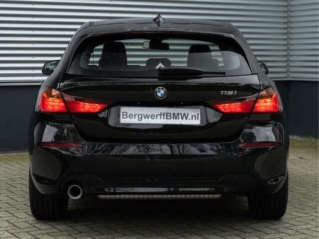 BMW 1-SERIE 116i - 6192km!! - DAB - Active Guard Plus - PDC voor+achter