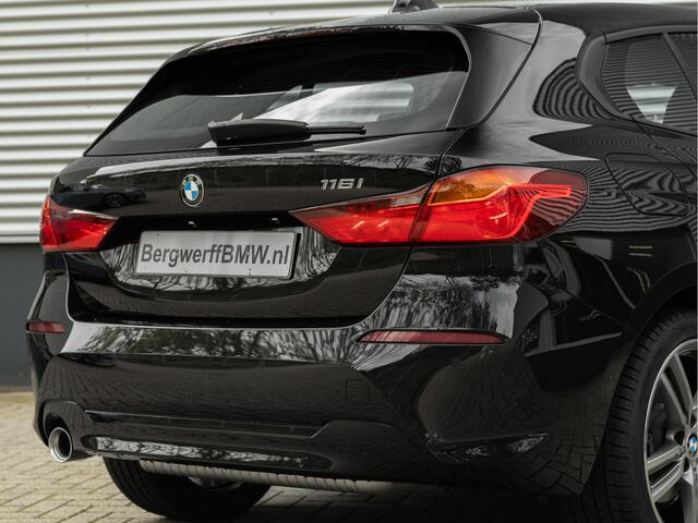 BMW 1-SERIE 116i - 6192km!! - DAB - Active Guard Plus - PDC voor+achter