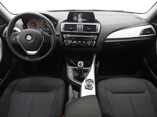 BMW 1-SERIE 116i LCI Centennial | Cruise | LED | Climate | Navigatie | PDC