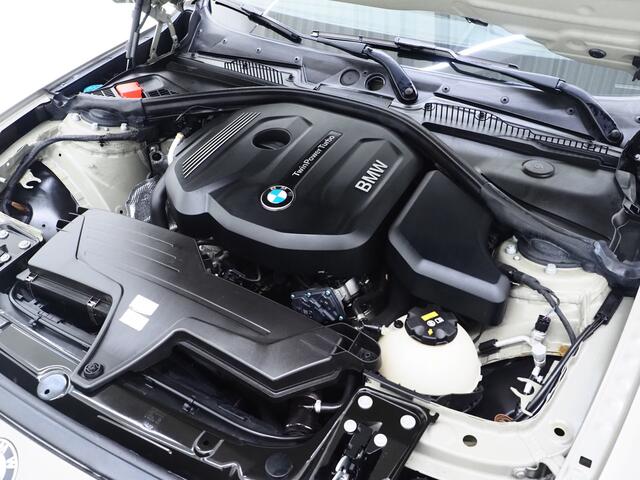 BMW 1-SERIE 116i LCI Centennial | Cruise | LED | Climate | Navigatie | PDC
