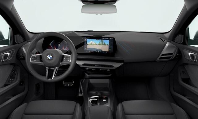 BMW 1-SERIE 120 | Individual Lak | M Sportpakket Pro | Harman Kardon | Panoramadak | Sportstoelen | Innovation Pack