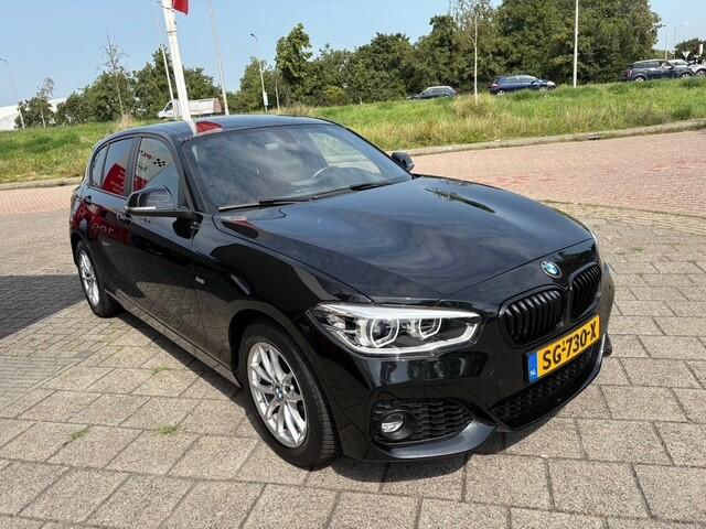 BMW 1-SERIE 118i Executive | Navi | Cruise | Leer | 89671 km Dealeronderhouden