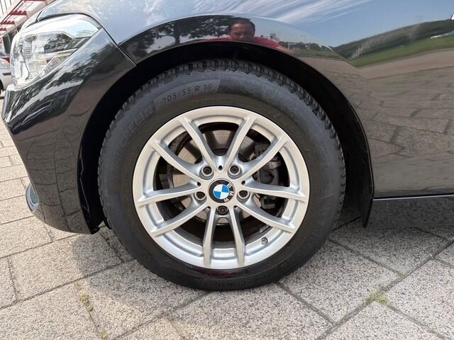 BMW 1-SERIE 118i Executive | Navi | Cruise | Leer | 89671 km Dealeronderhouden
