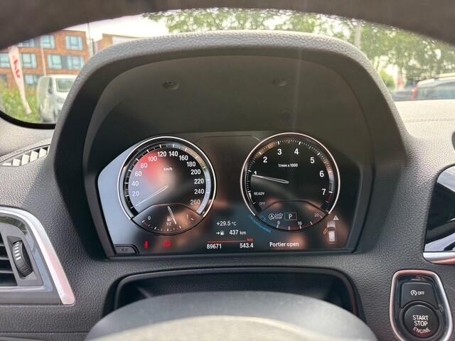 BMW 1-SERIE 118i Executive | Navi | Cruise | Leer | 89671 km Dealeronderhouden