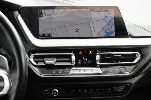 BMW 1-SERIE M135i xDrive High Executive | Pano | Leder | ACC | Sfeerverlichting | H/K