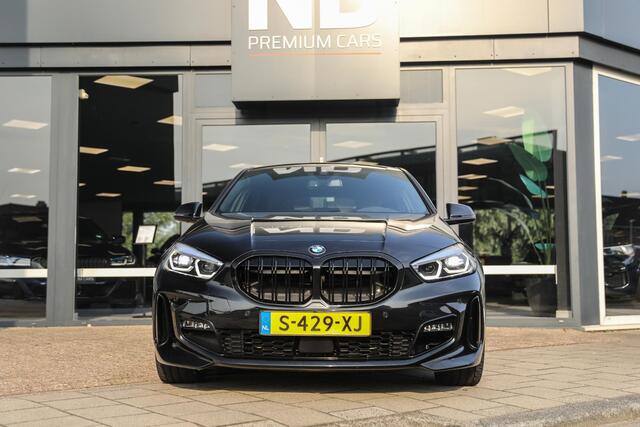 BMW 1-SERIE 118i Executive M-Sport | Schuif- opendak | Apple Carplay