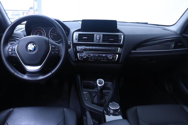 BMW 1-SERIE 116i Centennial High Executive Clima/Schuidak/PDC/Led