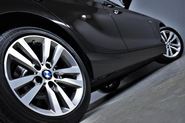 BMW 1-SERIE 118i 136pk Pano/Navi/Led/H.leer/Stoelverw./Pdc/Lmv