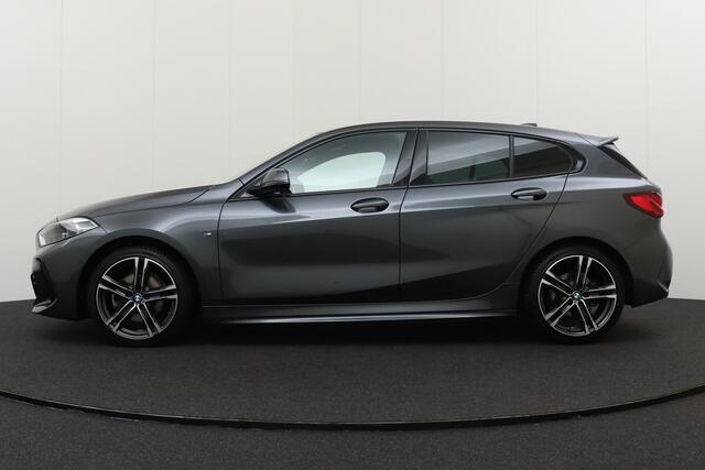 BMW 1-SERIE 118i 136 PK Aut. M-Sport Lederen Sportoelen Camera 18' LMV Dodehoek