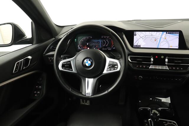 BMW 1-SERIE 118i 136 PK Aut. M-Sport Lederen Sportoelen Camera 18' LMV Dodehoek