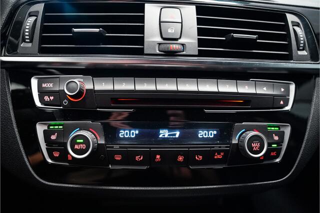 BMW 1-SERIE 118i Sport Line Edition/Trekhaak/Camera/Carplay/Leder