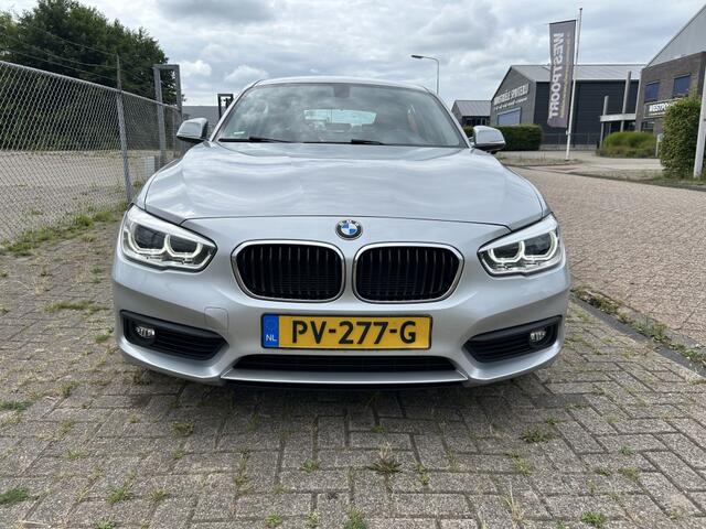 BMW 1-SERIE 118i Corp. L. Exec.