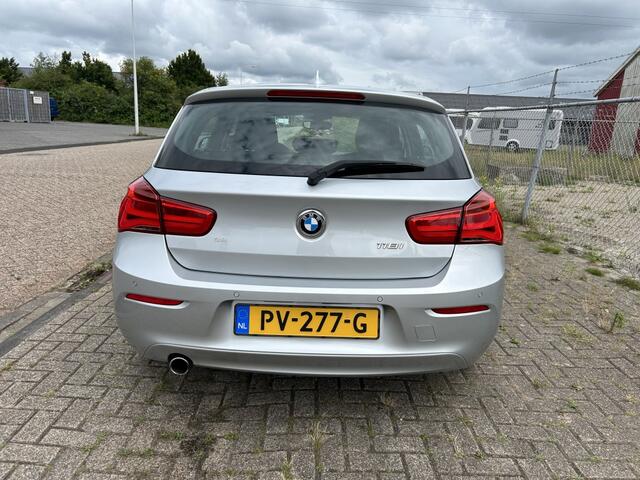 BMW 1-SERIE 118i Corp. L. Exec.