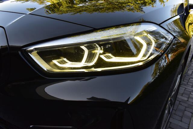 BMW 1-SERIE 118i High Executive M SPORT NIEUWST!