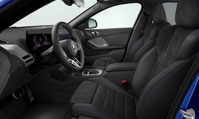 BMW 1-SERIE 120 M-Sport Pro | Panoramadak | Harman Kardon | Adaptive Cruise | Comfort Access |
