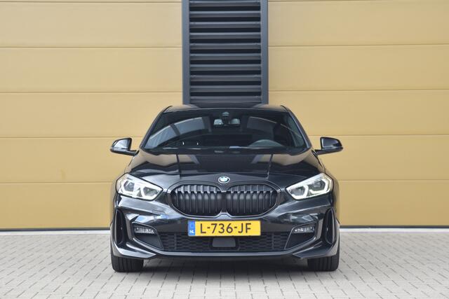 BMW 1-SERIE 118i Business Edition * M-Sportpakket * Hifi * Live Cockpit Professional *