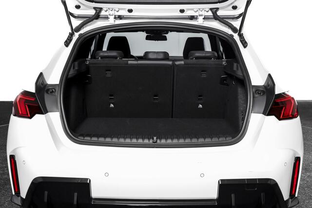 BMW 1-SERIE 120 M Sport - Automaat | Dig. Cockpit | Adapt. Cruise | Harman/Kardon | Stoelverw. | PDC | Camera | NAV + App. Connect | ECC | DAB | LM 18" | 9351