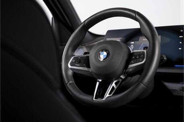 BMW 1-SERIE 120 M Sport - Automaat | Dig. Cockpit | Adapt. Cruise | Stoelverw. | Leder | PDC | Camera | NAV + App. Connect | ECC | DAB | LM 18" | 0975