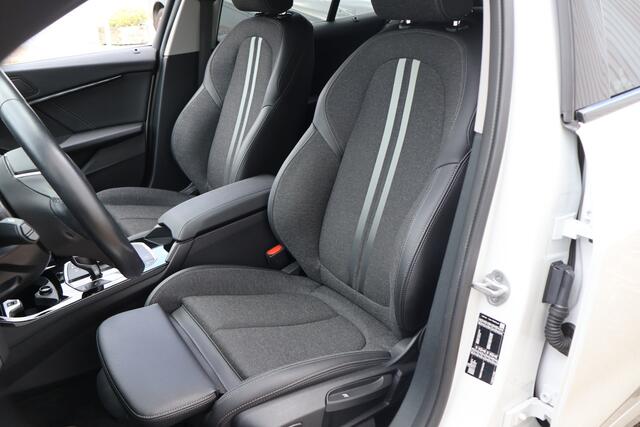 BMW 1-SERIE 118i | LED | Automaat | Clima | Camera |