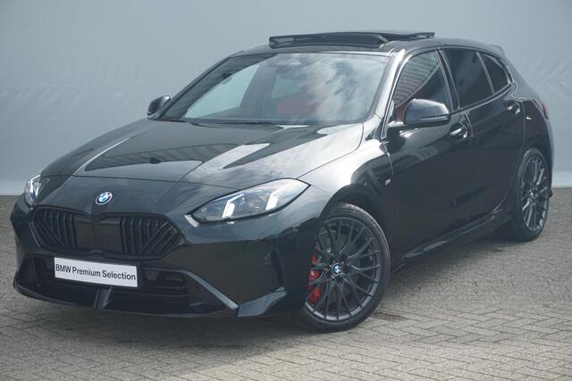 BMW 1-SERIE 5-deurs 120 M Sportpakket Pro 19'' / Harman Kardon / Panoramadak / Comfort Acces