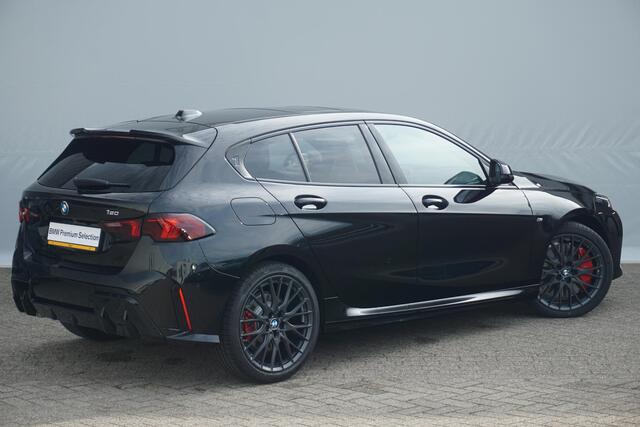 BMW 1-SERIE 5-deurs 120 M Sportpakket Pro 19'' / Harman Kardon / Panoramadak / Comfort Acces