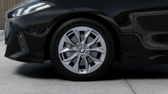 BMW 1-SERIE 120 Automaat / Sportstoelen / Achteruitrijcamera / Stoelverwarming