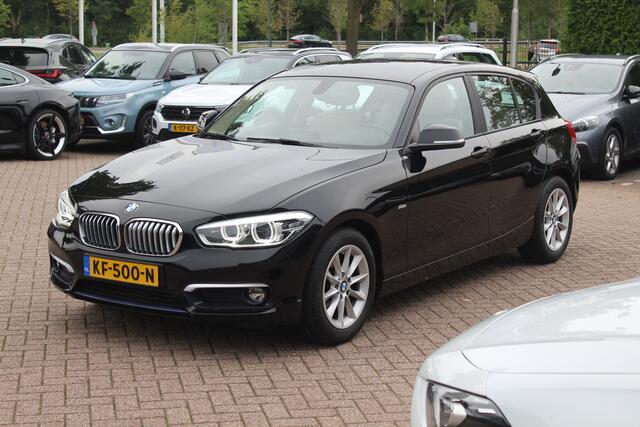 BMW 1-SERIE 116i Centennial High Exe. / Dealer onderhouden / Leder / Navigatie / Parkeerhulp V+A / 16'' / Stoelverwarming / Cruise Control