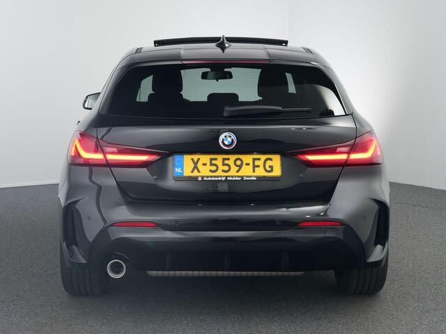 BMW 1-SERIE 118i Corporate High Executive | M sport | 18inch | Pano | Black |