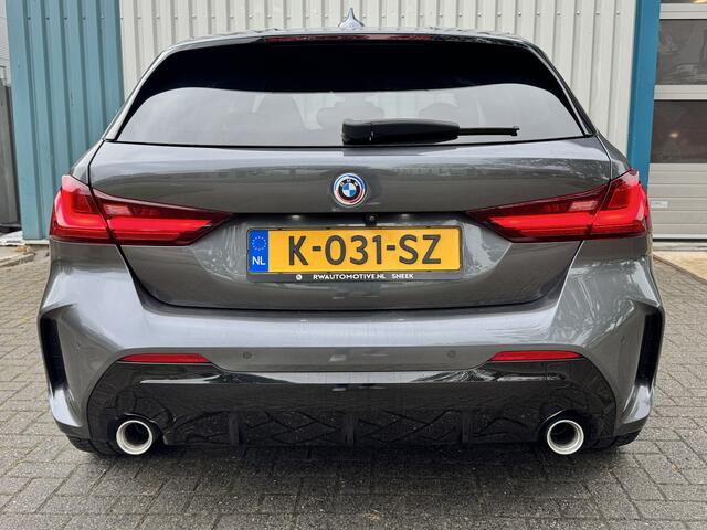 BMW 1-SERIE 118d M-Pakket / Virtual / Adaptive / Camera / Apple Carplay / Alcantara