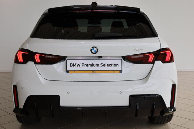 BMW 1-SERIE 120 M Sportpakket Pro | Premium Pack | Comfort Access | M Shadow Line