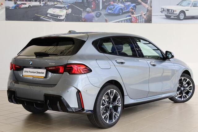BMW 1-SERIE 120 M Sport Design Edition | Premium Pack | Stoelverwarming