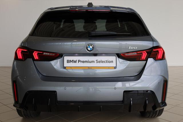 BMW 1-SERIE 120 M Sport Design Edition | Premium Pack | Stoelverwarming