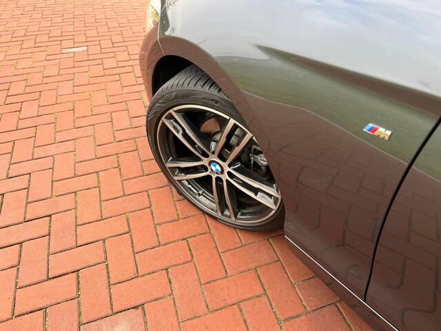 BMW 1-SERIE 118i Corporate Lease Executive M-Pakket | Automaat | Camera | Apple CarPlay