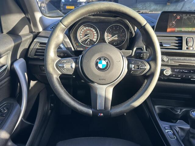 BMW 1-SERIE 116i Centennial Executive l Navigatie l Clima l PDC l Lichtmetaal