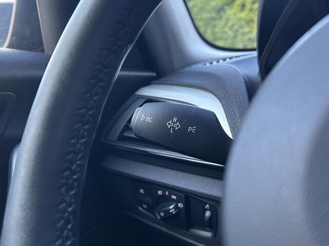 BMW 1-SERIE 116i Centennial Executive l Navigatie l Clima l PDC l Lichtmetaal