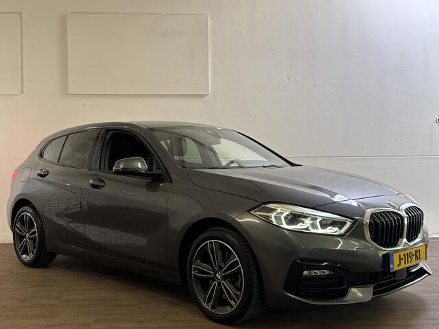 BMW 1-SERIE 118IA 140PK HIGH EXECUTIVE SPORT/NAVI/LED/CARPLAY