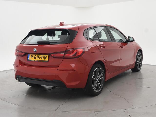 BMW 1-SERIE 116D LESAUTO DUBBELE BEDIENING HANDGESCHAKELD + CAMERA | SPORTSTOELEN | LED