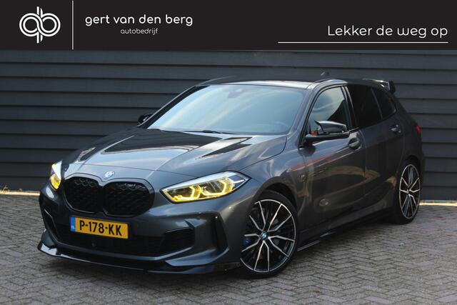 BMW 1-SERIE M135i xDrive - 306 PK - PERFORMANCE UITLAAT - HEAD UP - CARPLAY - 19 INCH -
