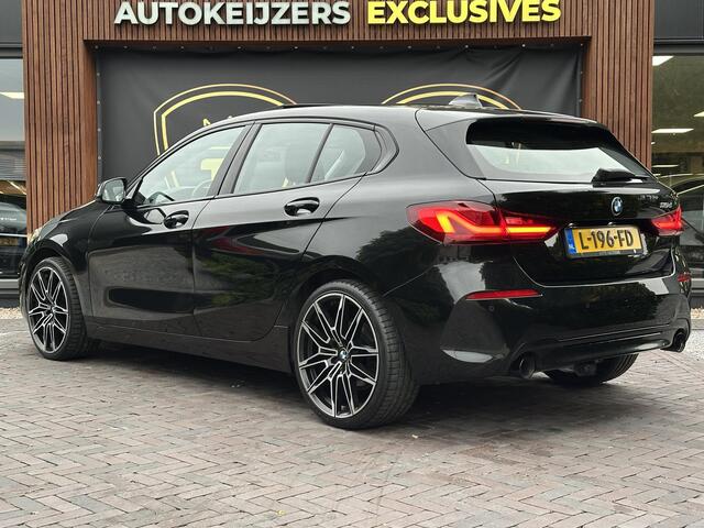 BMW 1-SERIE 118d M Pakket Panoramadak Cruise Leer Stoelverw. 19''LM