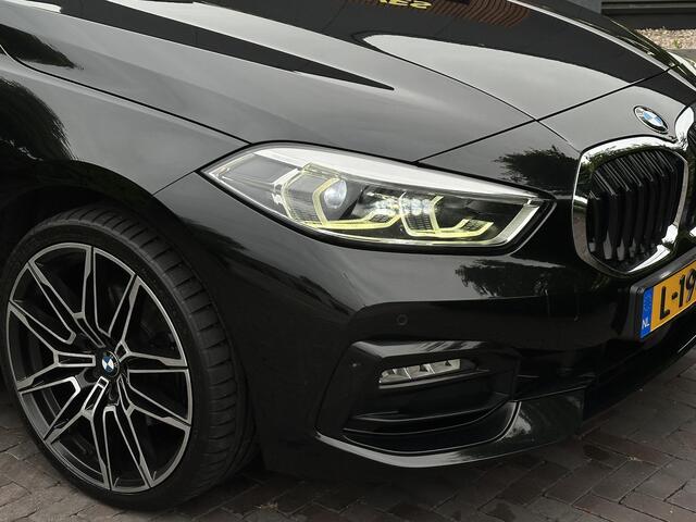 BMW 1-SERIE 118d M Pakket Panoramadak Cruise Leer Stoelverw. 19''LM