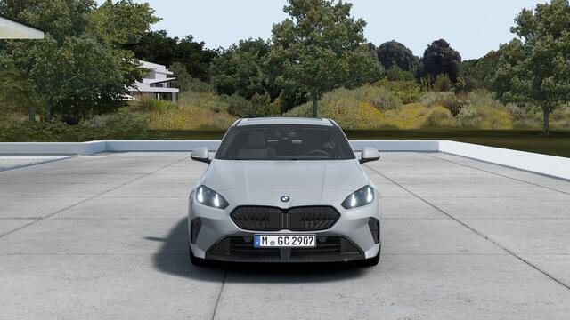 BMW 1-SERIE 120 M Sport Automaat / Panoramadak / Sportstoelen / Achteruitrijcamera / Adaptieve LED / M Adaptief onderstel / Parking Assistant / Stoelverwarming