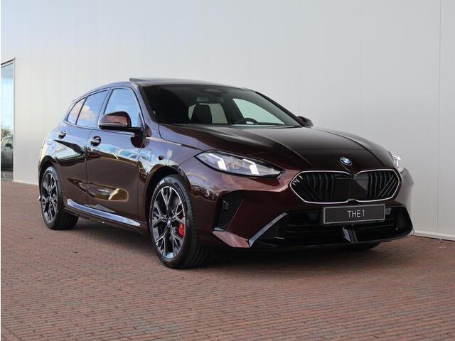 BMW 1-SERIE 120 M Sportpakket Pro/ Innovation Pack/ Stuurwielrand verwarmd/ Comfort Access/ Panoramadak/ Sportstoelen/ Harman-Kardon/ Driving Assistant Plus