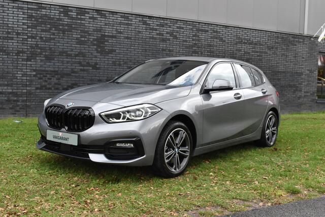 BMW 1-SERIE 118i Sport Line 1.5 100kW Automaat/Navigatie/carplay/stoelverwarming/btw auto