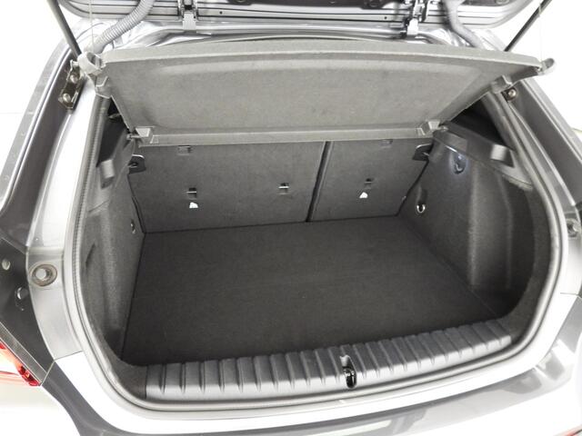 BMW 1-SERIE 5-deurs 118i | M-Sportpakket | LED | Navigatie | Sportstoelen | Shadow line | DAB | Hifi speakers | Alu 17 inch