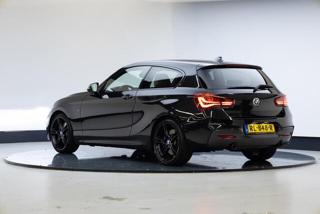 BMW 1-SERIE M140i Edition Shadow Executive
